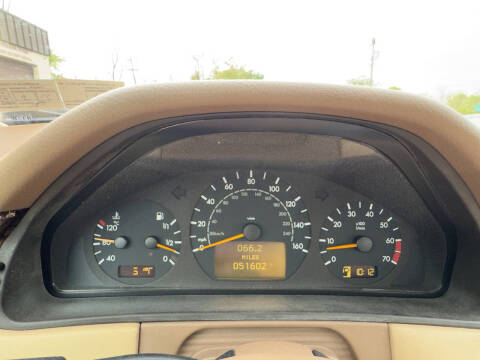 2001 Mercedes-Benz E-Class E 320