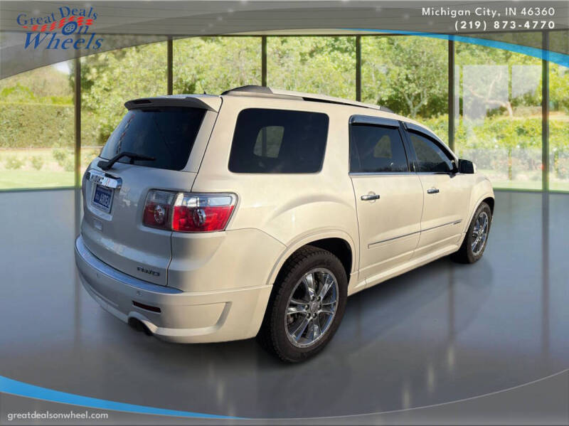 2011 GMC Acadia Denali