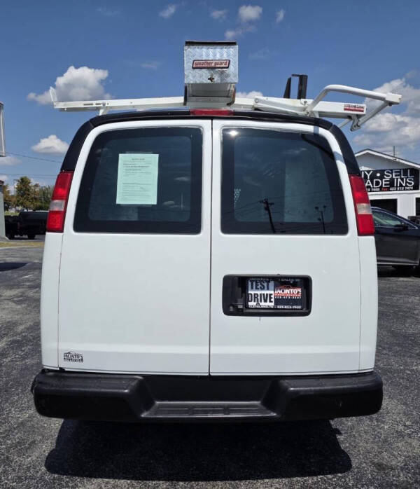 2017 Chevrolet Express 2500