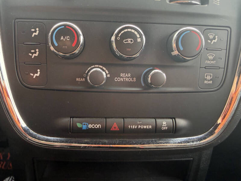 2017 Dodge Grand Caravan SE Plus