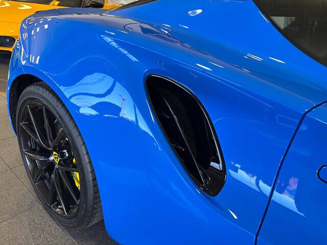 2025 Lotus Emira 15
