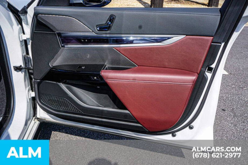2025 BMW i7 eDrive50