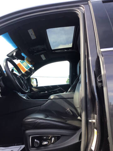 2018 Cadillac Escalade Platinum