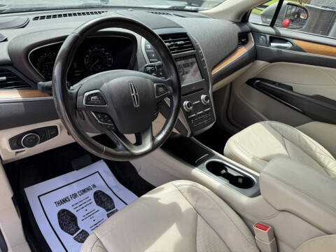 2017 Lincoln MKC Select