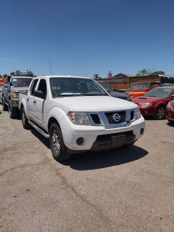 2016 Nissan Frontier SV photo 3