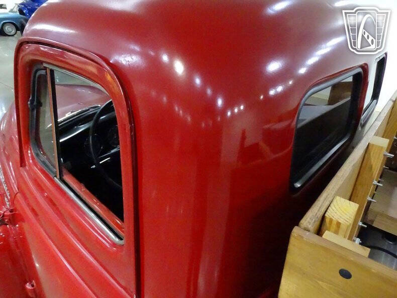 1952 International I-110