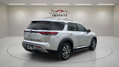 2022 Nissan Pathfinder Platinum