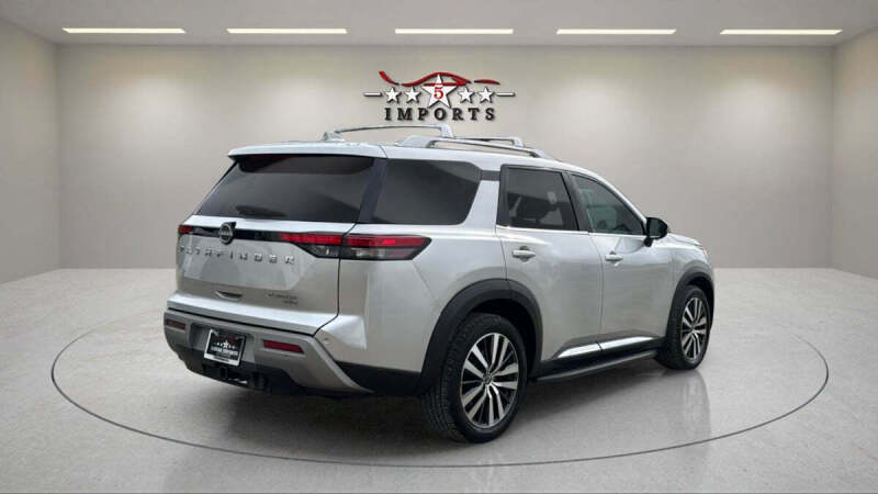 2022 Nissan Pathfinder Platinum