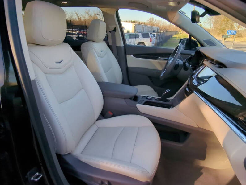 2023 Cadillac XT6 Premium Luxury