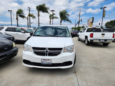 2018 Dodge Grand Caravan for sale at E and M Auto Sales in Bloomington CA