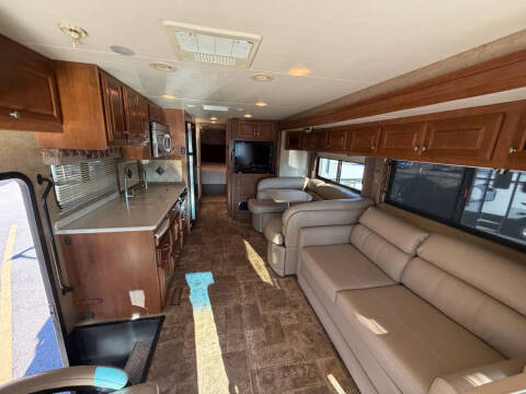 2012 Freightliner XCS Chassis