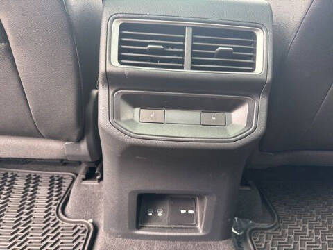 2025 Volkswagen Atlas Cross Sport SEL Premium R-Line 4Motion