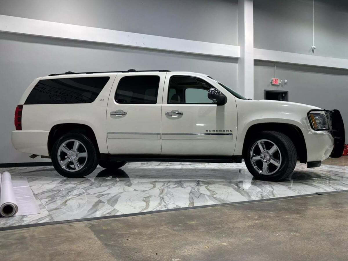 2012 Chevrolet Suburban for sale at IMD MOTORS, INC in Dallas, TX