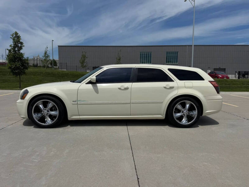 2005 Dodge Magnum RT