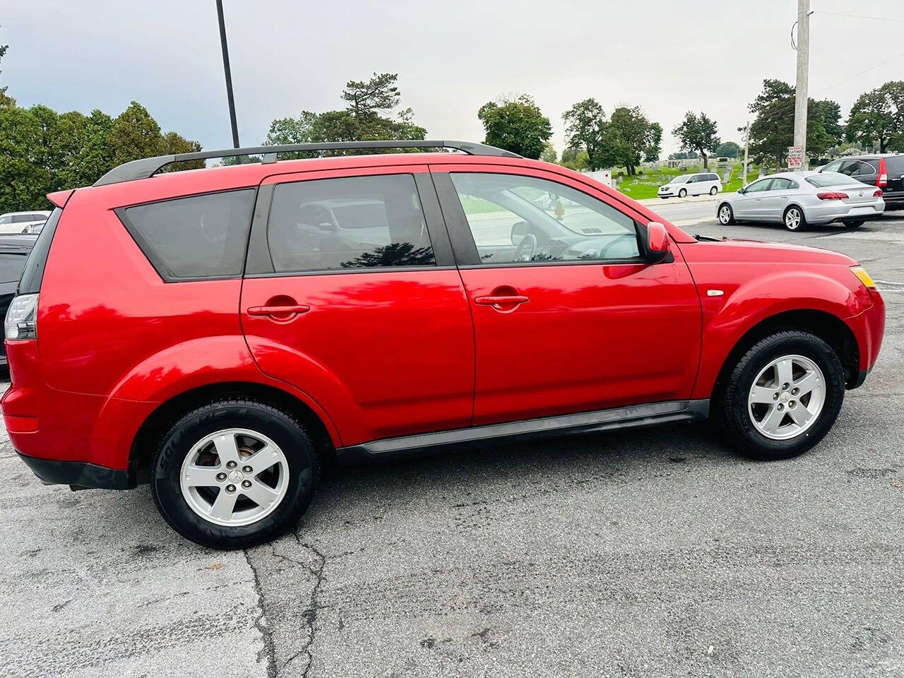 2009 Mitsubishi Outlander for sale at Sams Auto Repair & Sales LLC in Harrisburg, PA