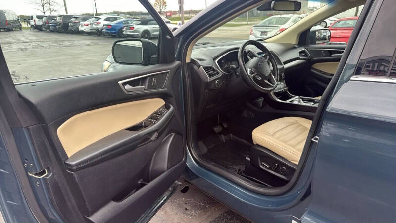 2019 Ford Edge SEL