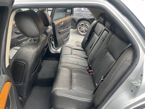 2011 Cadillac DTS Platinum Collection