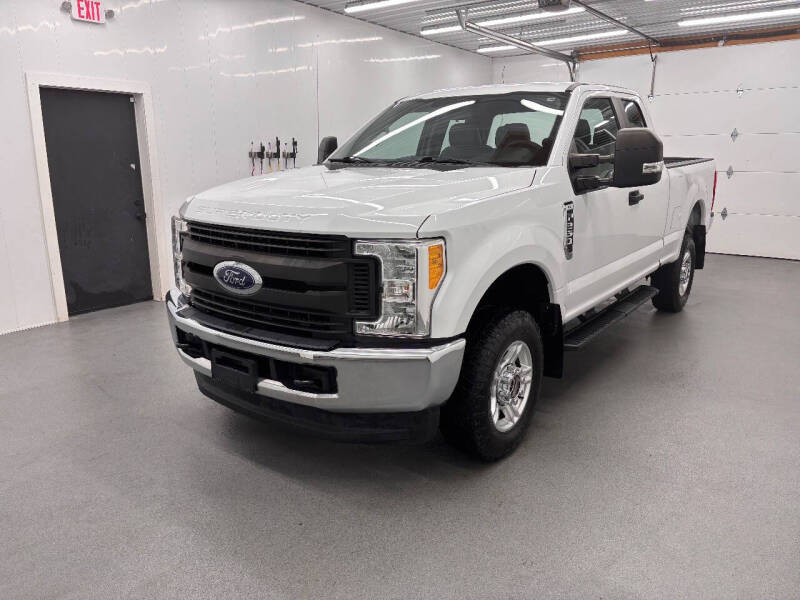 2017 Ford F-250 Super Duty XL's photo