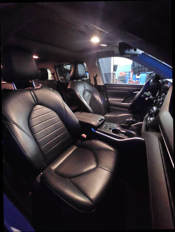 2021 Toyota Highlander Hybrid XLE