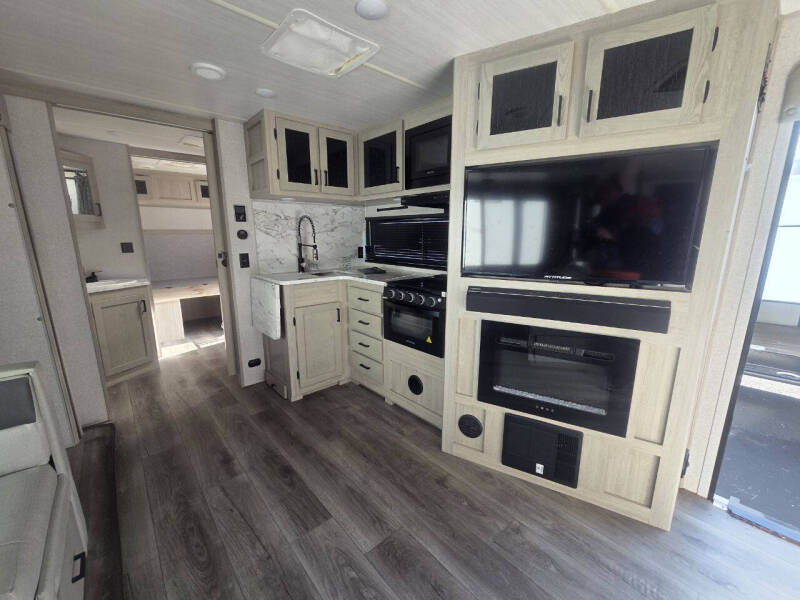 2023 East to West Alta