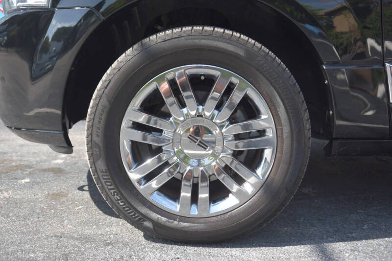 2009 Lincoln Navigator L