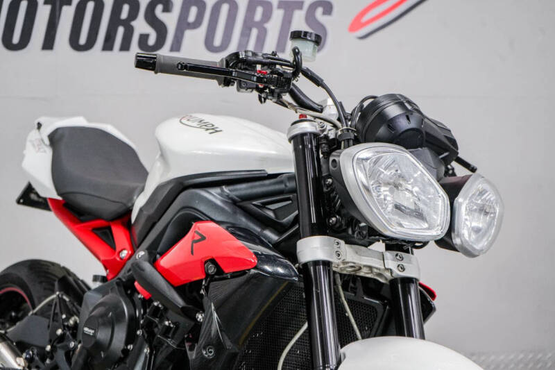 2015 Triumph Street Triple R