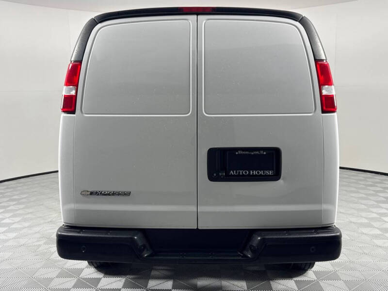 2020 Chevrolet Express 2500