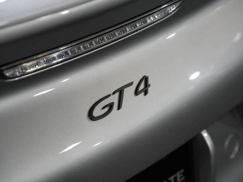 2016 Porsche Cayman GT4