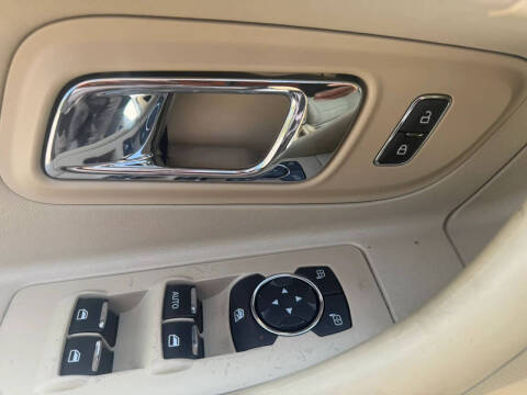 2019 Ford Taurus SEL
