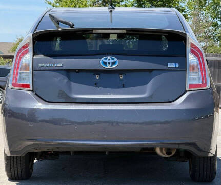2015 Toyota Prius Three