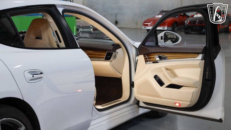 2013 Porsche Panamera