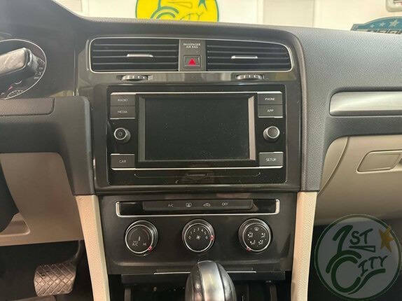 2018 Volkswagen Golf TSI S