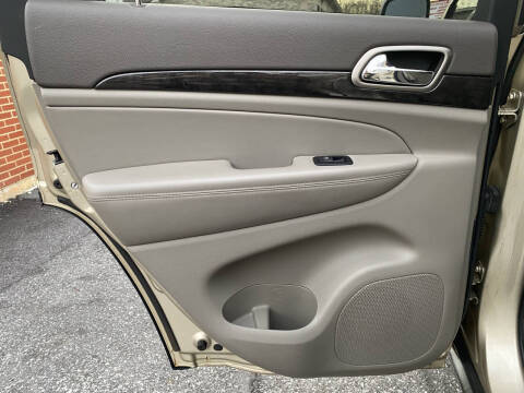 2011 Jeep Grand Cherokee Laredo