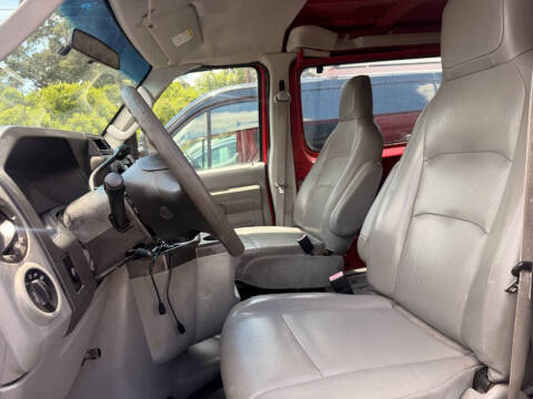 2011 Ford E-Series E-250