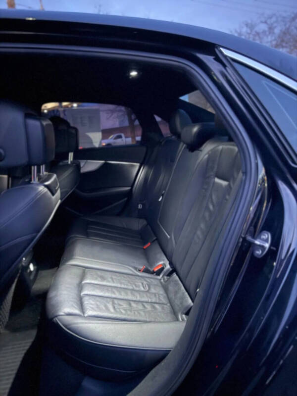 2019 Audi A4 quattro Premium Plus 45 TFSI