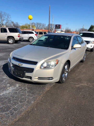 2009 Chevrolet Malibu for sale at Gator's Auto Sales in Garland TX