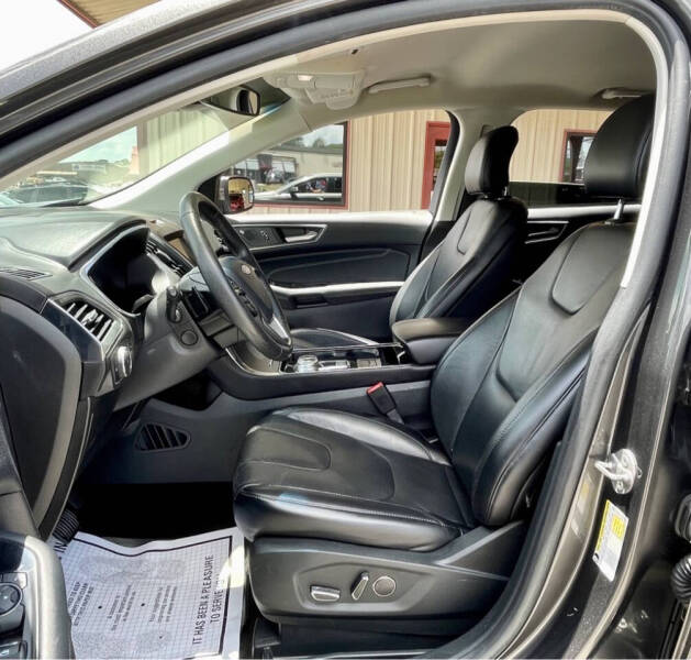 2019 Ford Edge Titanium