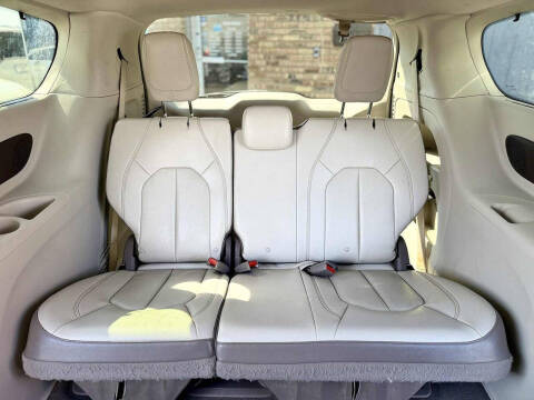 2018 Chrysler Pacifica Touring L Plus