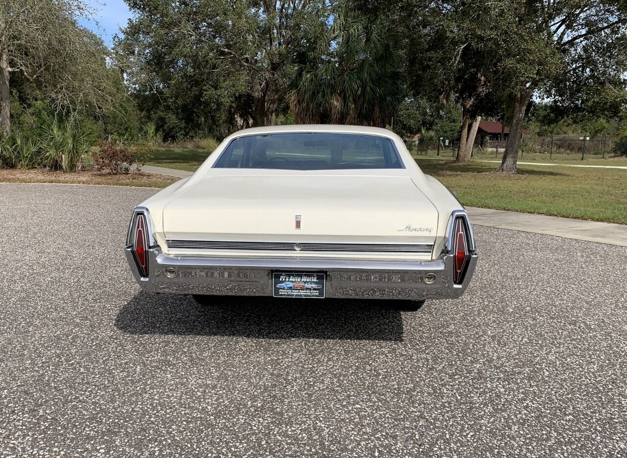 1968 Mercury Monterey 22