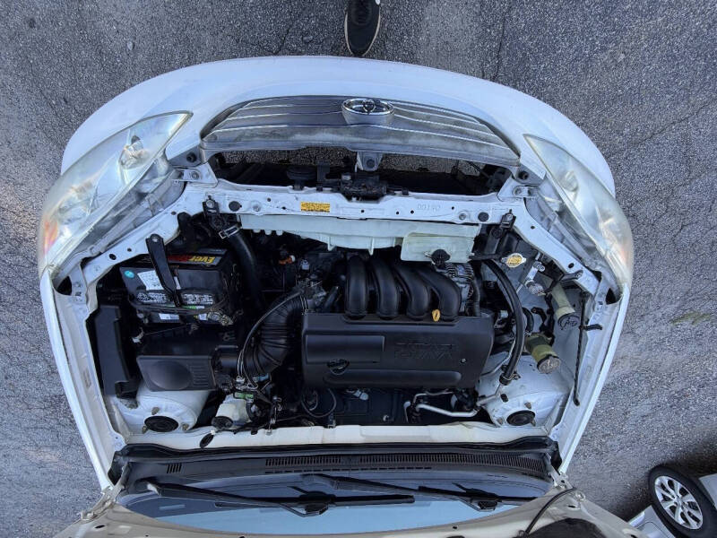 2004 Toyota Corolla CE