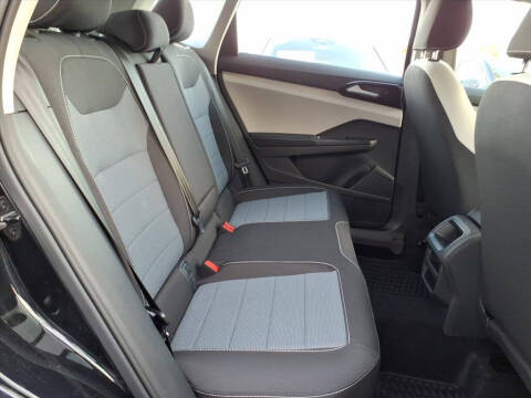 2025 Volkswagen Taos S 4Motion