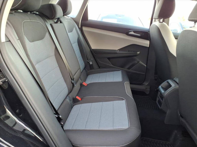 2025 Volkswagen Taos S 4Motion