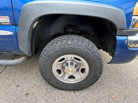 2004 GMC Sierra 2500HD