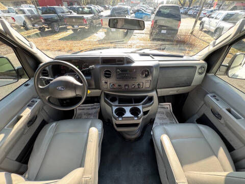 2011 Ford E-Series E-150