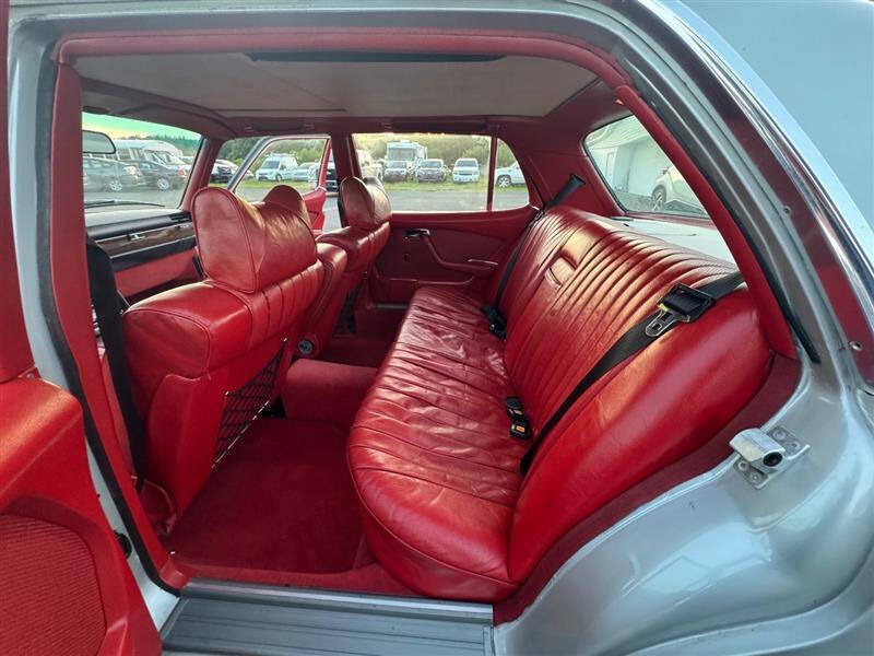 1974 Mercedes-Benz 450-Class