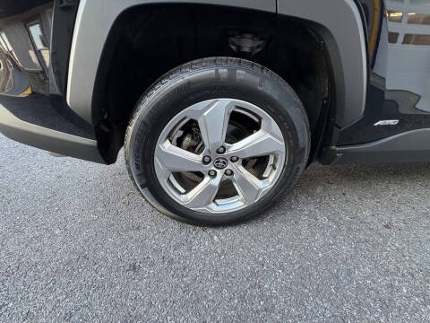 2021 Toyota RAV4 Hybrid XLE Premium