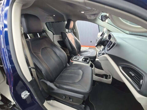 2019 Chrysler Pacifica Touring L Plus