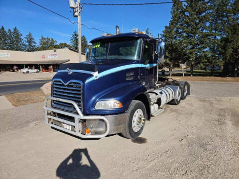 2013 Mack Pinnacle
