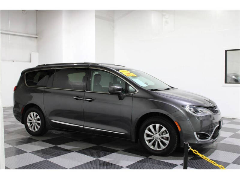 2019 Chrysler Pacifica Touring L