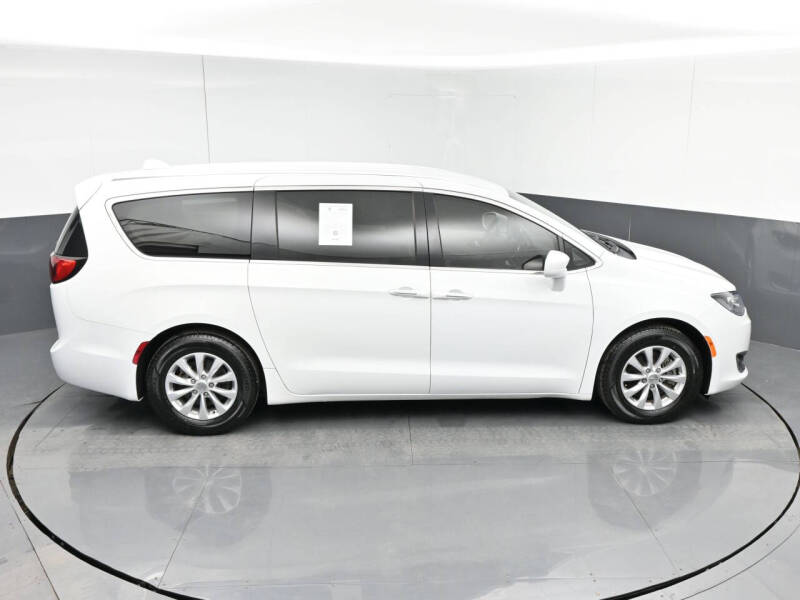 2018 Chrysler Pacifica Touring Plus